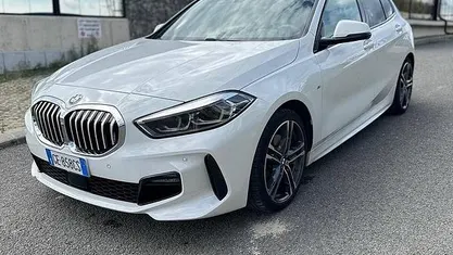 Bianco Usata 2021 BMW 118 M Sport Due volumi | 23.900 € (Buon prezzo)