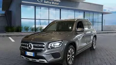 Grigio scuro Usata 2022 Mercedes GLB200 SUV | 35.900 € (Cara)