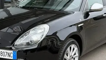 Usata Alfa Romeo Giulietta Distinctive 120 CV (88 kW) 2013 Bianco Utilitaria
