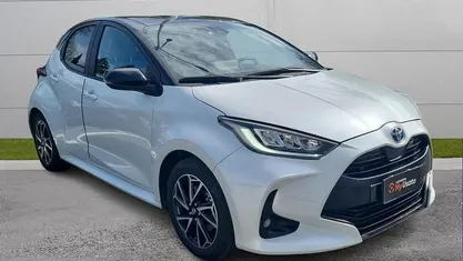 Usata Toyota Yaris Hybrid Style 92 CV (67 kW) 2023 Berlina