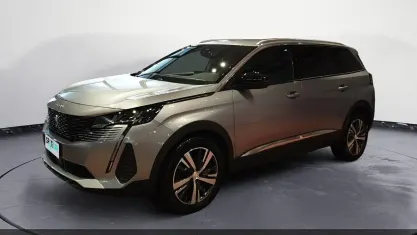 Usata Peugeot 5008 Allure 131 CV (96 kW) 2024 Grigio SUV