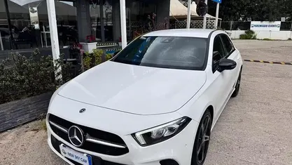Usata Mercedes A180 Premium 115 CV (84 kW) 2022 Bianco Berlina
