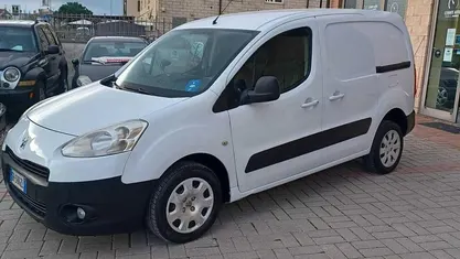 Usata Peugeot Partner 90 CV (66 kW) 2013 Bianco Monovolume
