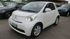 Bianco Usata 2009 Toyota iQ Due volumi | 6800 € (Buon prezzo)