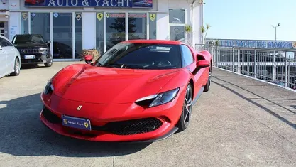 Usata Ferrari 296 840 CV (617 kW) 2023 Coupé