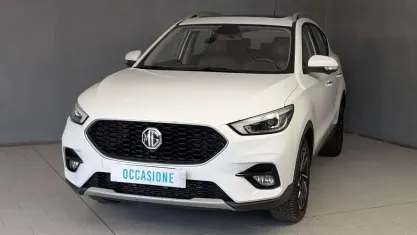 Usata MG ZS Luxury 111 CV (81 kW) 2023 Bianco SUV