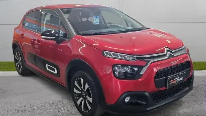 Begagnad Citroën C3 110 HK (80 kW) 2024 Röd Sedan