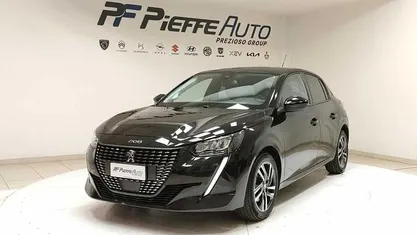Usata Peugeot 208 Allure 102 CV (75 kW) 2023 Nero Utilitaria