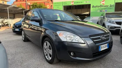 Usata Kia Ceed 115 CV (84 kW) 2008 Nero Utilitaria