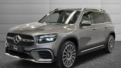 Uusi Mercedes GLB200 150 HP (110 kW) 2025 Musta Katumaasturi