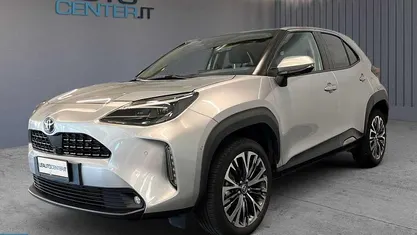 Usata 2022 Toyota Yaris Lounge Due volumi | 22.300 € (Buon prezzo)