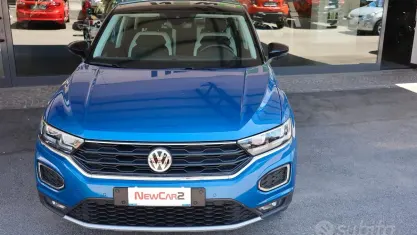 Usata VW T-Roc Advance 150 CV (110 kW) 2019 Bluazzurro SUV