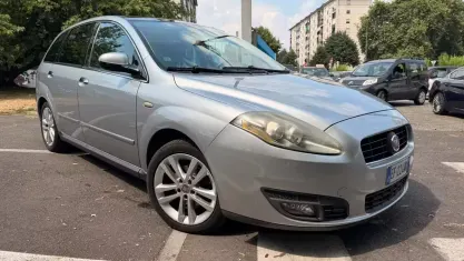 Usata Fiat Croma Emotion 150 CV (110 kW) 2010 Grigio Station wagon