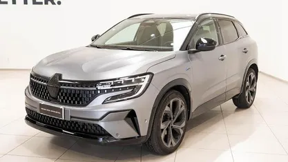 Usata Renault Austral Techno 158 CV (116 kW) 2023 Bic. grigio antracite opaco / tetto nero SUV