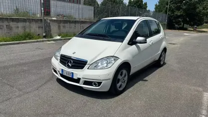 Usata Mercedes A150 Elegance 95 CV (69 kW) 2011 Bianco Utilitaria
