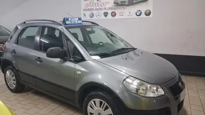 Usata Fiat Sedici Dynamic 107 CV (78 kW) 2006 Grigio SUV