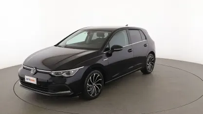 Begagnad VW Golf VIII Style 131 HK (96 kW) 2023 Svart