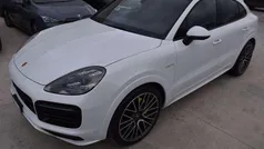 Usata 2022 Porsche Cayenne Platinum Edition SUV | 83.800 € (Buon prezzo)