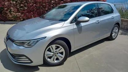 Begagnad VW Golf VII 115 HK (84 kW) 2021 Grå Halvkombi