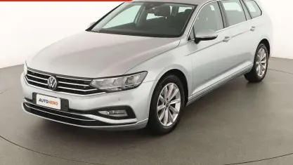 Usata VW Passat Business 150 CV (110 kW) 2023 Grigio Station wagon