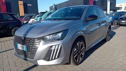 Usata Peugeot 208 Allure 102 CV (75 kW) 2025 Grigio Utilitaria