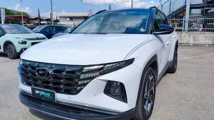 Käytetty Hyundai Tucson Advanced 179 HP (131 kW) 2022 Valkoinen Katumaasturi