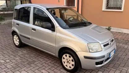 Usata Fiat Panda 69 CV (50 kW) 2011 Grigio Utilitaria
