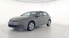 Moonstone grey Usata 2024 VW Golf VIII Life Tre volumi | 26.900 € (Ottimo prezzo)