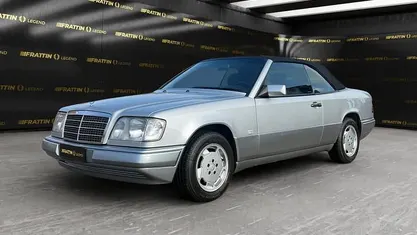 Occasion Mercedes E200 136 ch (100 kW) 1995 Gris Cabriolet