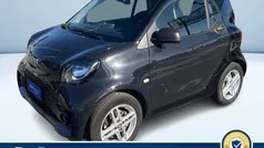 Nero metallizzato Usata 2022 Smart ForTwo Electric Drive Pure Tre volumi | 13.600 € (Buon prezzo)