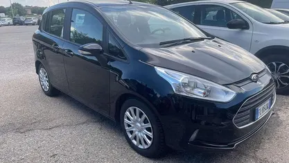 Nero Usata 2017 Ford B-MAX Titanium Monovolume | 7999 € (Buon prezzo)