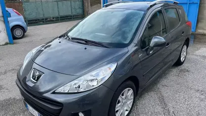 Usata Peugeot 207 S 90 CV (66 kW) 2010 Grigio Berlina
