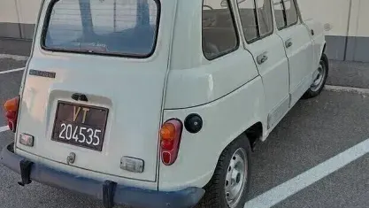 Usata Renault R4 35 CV (25 kW) 1981 Nero Berlina
