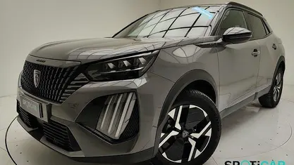 Grigio Usata 2024 Peugeot 2008 GT SUV | 23.500 € (Buon prezzo)