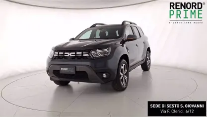 Usata Dacia Duster Journey 91 CV (66 kW) 2023 Grigio chiaro SUV