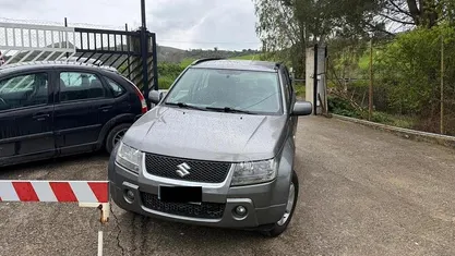 Usata Suzuki Grand Vitara 110 CV (80 kW) 2006 Grigio SUV