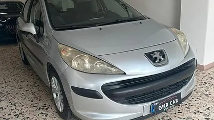 Usata Peugeot 207 70 CV (51 kW) 2011 Grigio Berlina
