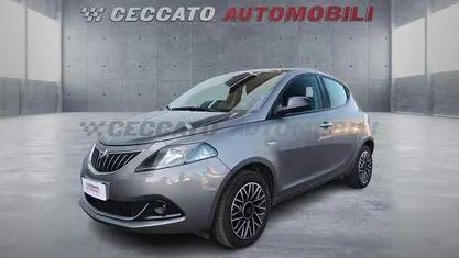 Grigio Usata 2024 Lancia Ypsilon S Due volumi | 12.740 € (Buon prezzo)