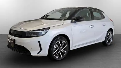 Usata Opel Corsa S 101 CV (74 kW) 2025 Utilitaria