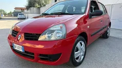 Rosso Usata 2008 Renault Clio II Dynamique Tre volumi | 2500 € (Ottimo prezzo)