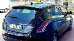 Usata 2009 Lancia Delta Tre volumi | 3300 € (Buon prezzo)