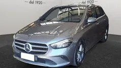 Grigio Usata 2020 Mercedes B180 Business Monovolume | 22.800 € (Buon prezzo)