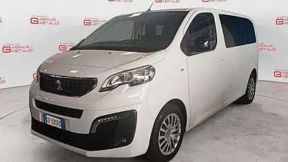 Usata Peugeot Traveller Business-Line 120 CV (88 kW) 2022 Monovolume