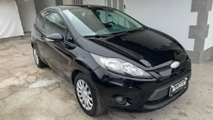 Usata Ford Fiesta Titanium 70 CV (51 kW) 2010 Nero Berlina