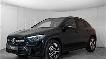 Nero Nuova 2026 Mercedes GLA200 Advanced SUV | 41.013 € (Buon prezzo)