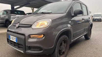 Grigio Usata 2022 Fiat Panda Cross Cross Utilitaria | 14.600 € (Buon prezzo)