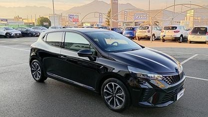 Occasion Renault Clio V Techno 91 PK (66 kW) 2025 Zwart Sedan