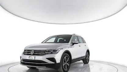 Usata VW Tiguan Elegance 150 CV (110 kW) 2024 Grigio SUV