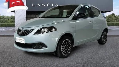Verde Usata 2024 Lancia Ypsilon Due volumi | 13.100 € (Buon prezzo)