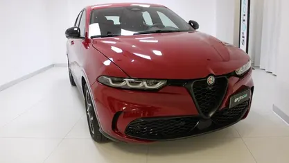 Usata Alfa Romeo Tonale Sprint 131 CV (96 kW) 2024 Rosso SUV